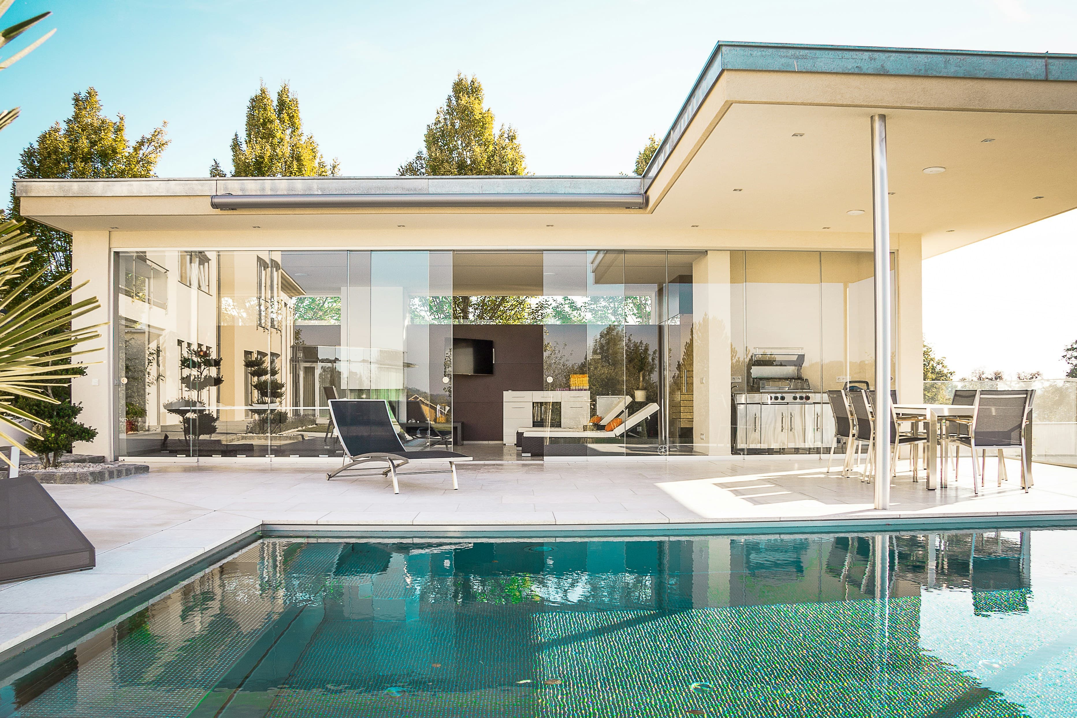 SPELLBINDING LUXURY IN EVERY IOTA